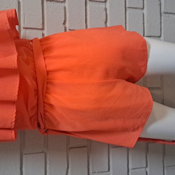 Rue 21 Coral Textured Ruffle Tie Romper. Size Small NWOT - Picture 7 of 9